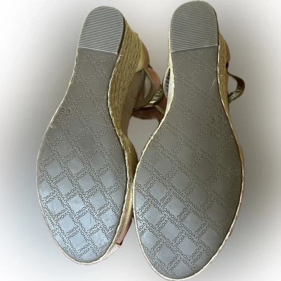 Vionic Gold Wedge Shoes - Picture 4 of 9